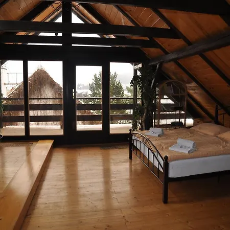 Inn Charlie Kovač